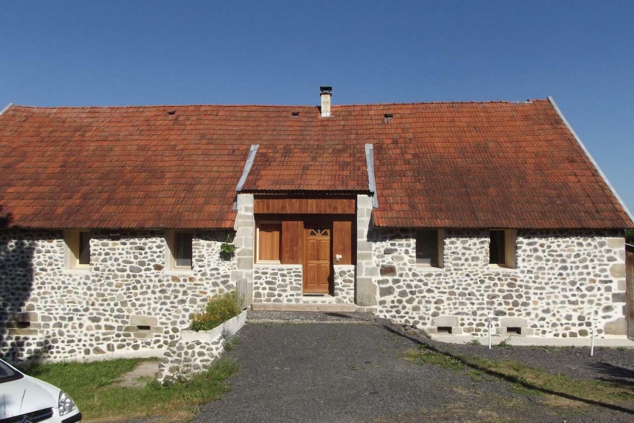 Appartement le bon air est dans le pre à Champagnac  Extérieur photo