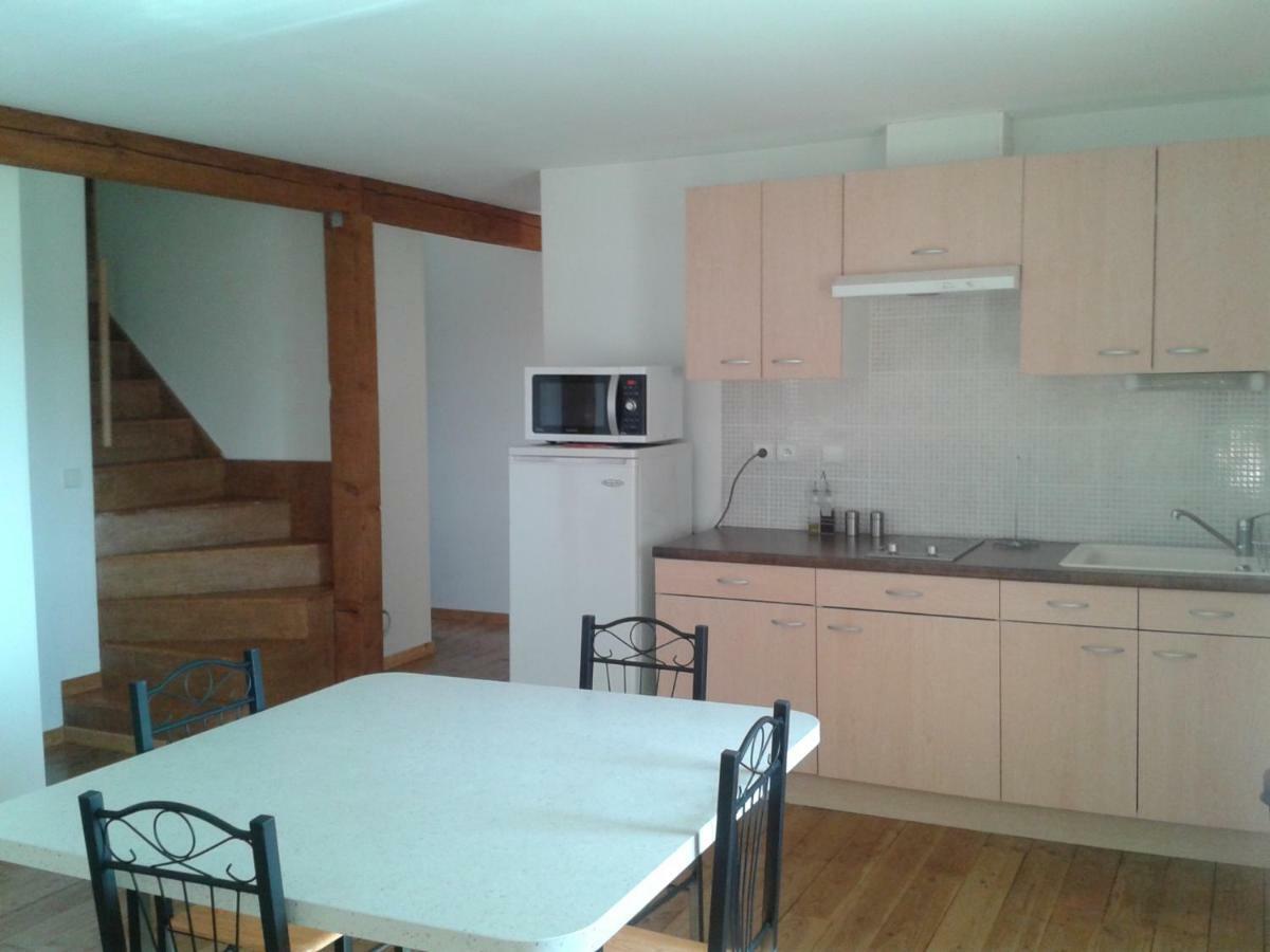 Appartement le bon air est dans le pre à Champagnac  Chambre photo