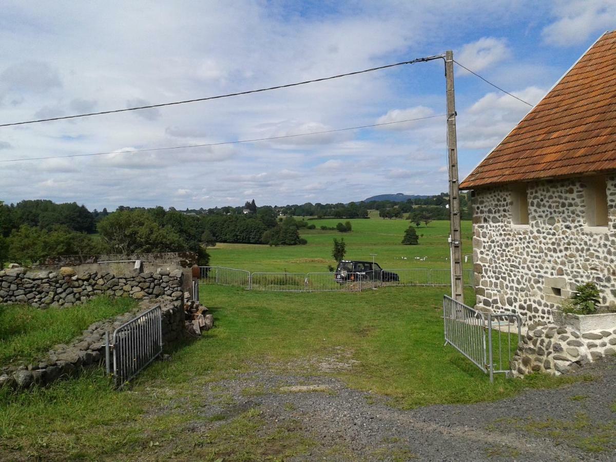 Appartement le bon air est dans le pre à Champagnac  Extérieur photo